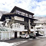 Nadine-5 By Interhome